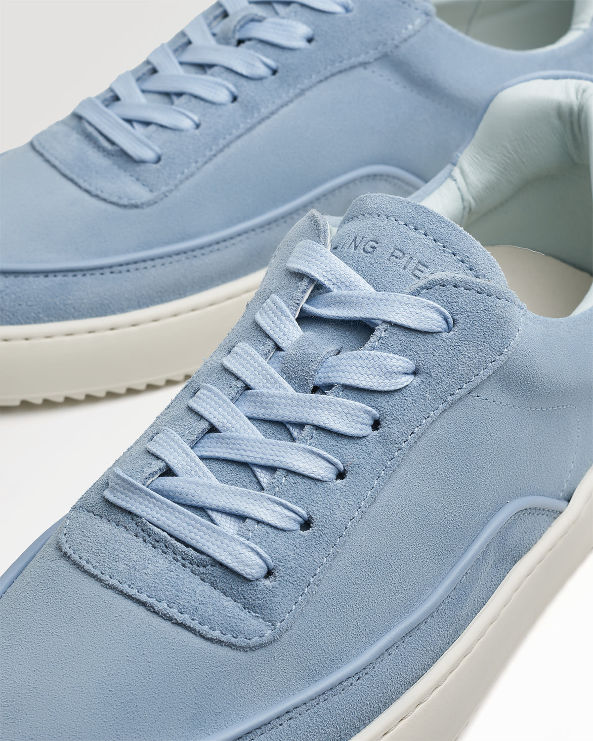 Mondo Suede Lux Sky Blue