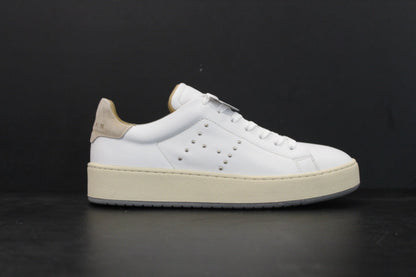 HOGAN H672 SNEAKER WHITE CAMEL STUDS