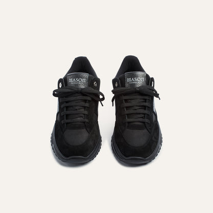 Tia Runner Blackout